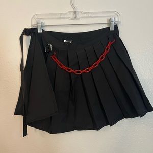Open side pleated skirt